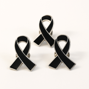 Broches metálicos de luto en forma de cinta negra – Pack x 3